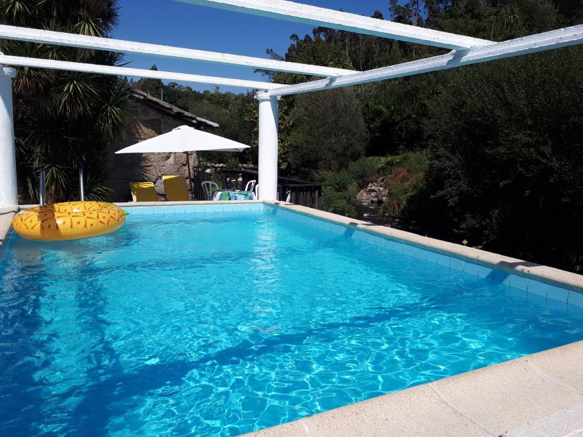 Dream Corner By Waterfalls, 20 Min To Oporto, By Porto With Love Lda Country house *